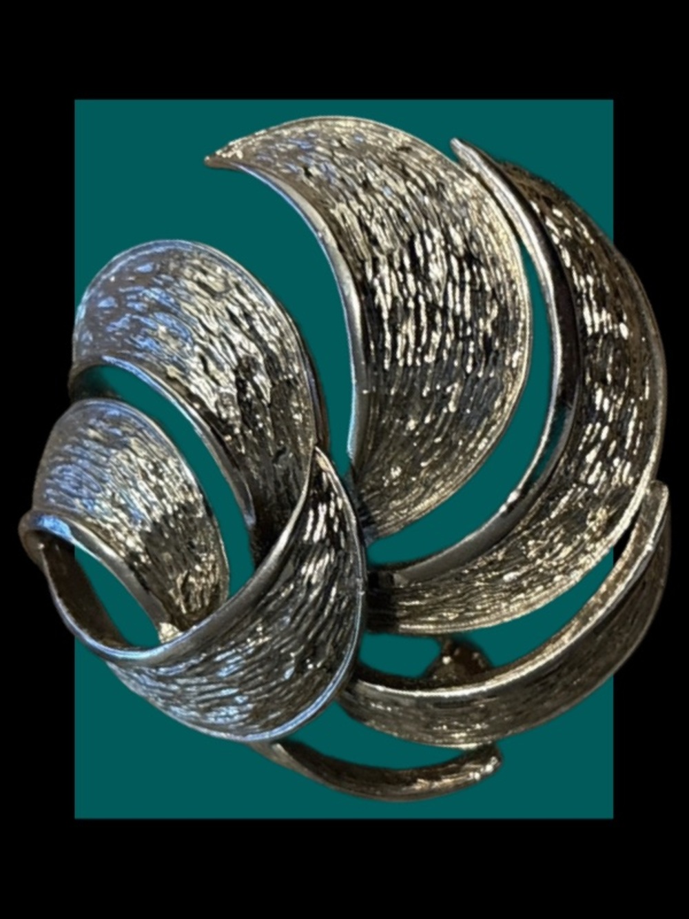 Vintage Crown Trifari Rare Swirl Silver Leaf Brooch